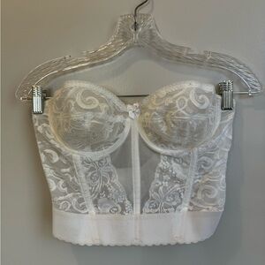 Vintage white lace Goddess corset. Size 38B. Excellent condition.